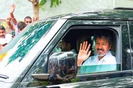 "விஜய் பதவி வெறியில் இருக்கிறார்": அ.ம.மு.க எம்.எல்.ஏ விவகாரத்தில் டி.டி.வி. தினகரன் நள்ளிரவில் அதிரடிப் புகார்!